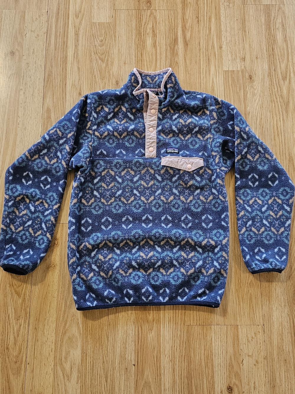 Patagonia Blue Patterned Snap-T Fleece Pullover W/ Pink Accents Size XL (Girls)